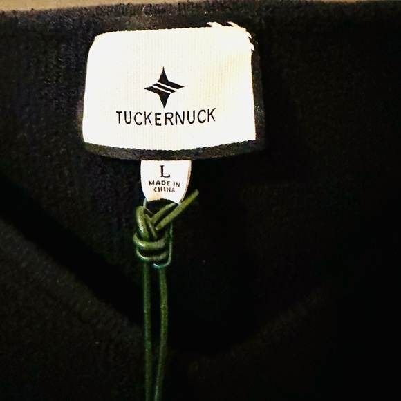 NWT Tuckernuck Chic Minimalist Black Off Shoulder Knit Top Retail$128 - Picture 3 of 7